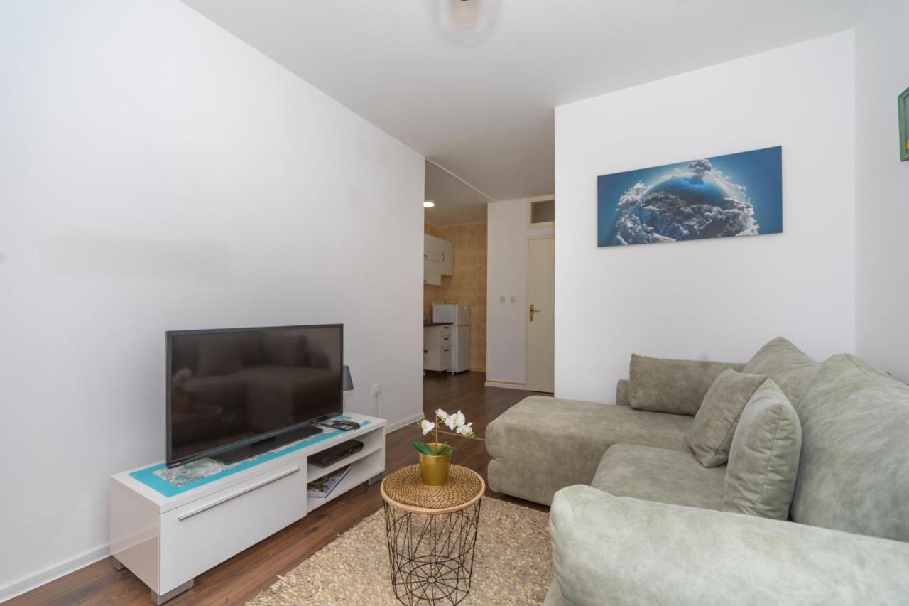 Aloha Apartman Bar Eksteriør bilde